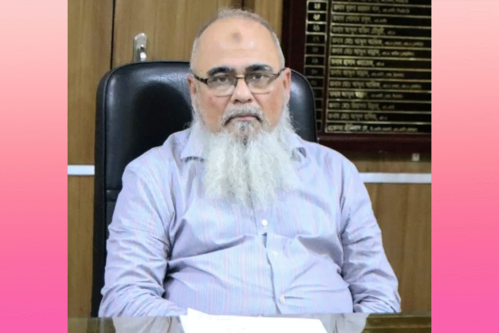 এমসি কলেজের ভারপ্রাপ্ত অধ্যক্ষের দায়িত্বে প্রফেসর আকমল হোসেন