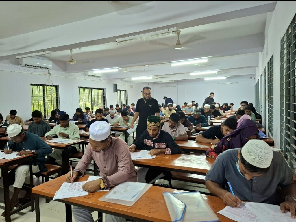 আগামীকাল সারাদেশে আলিম ও কারিগরি শিক্ষাবোর্ডের এইচএসসি পরীক্ষা স্থগিত